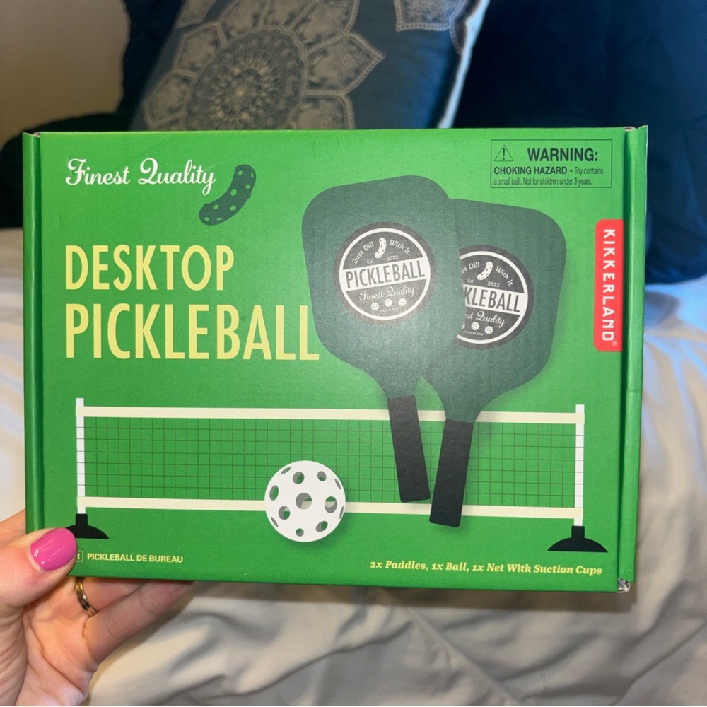 Brand New Kikkerland Green Desktop Pickleball Game Set